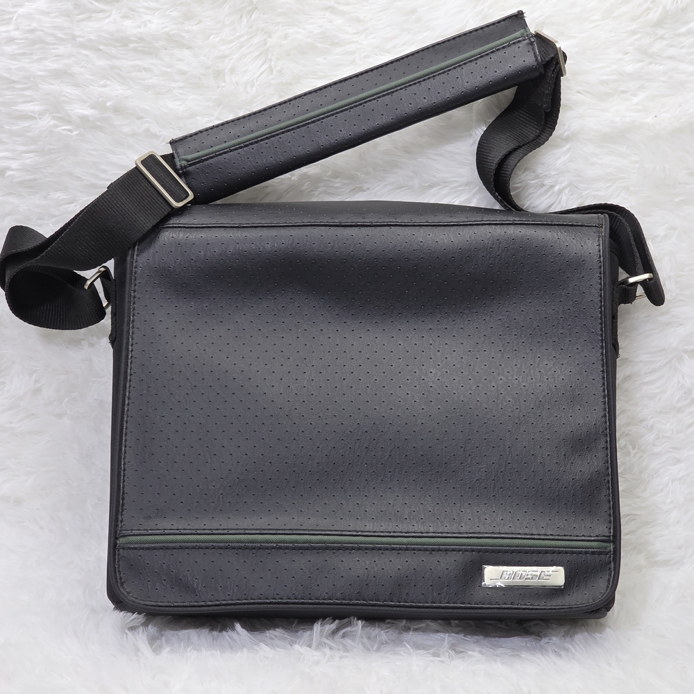 BOSE SOUND DOCK TRAVEL BAG CARRY CASE BLACK PORTABLE SPEAKER MESSENGER CROSSBODY
